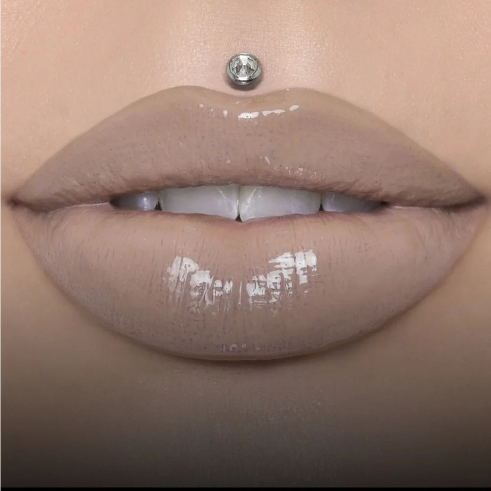 Jeffree Star The Gloss, in color Silk Rope. New in box!